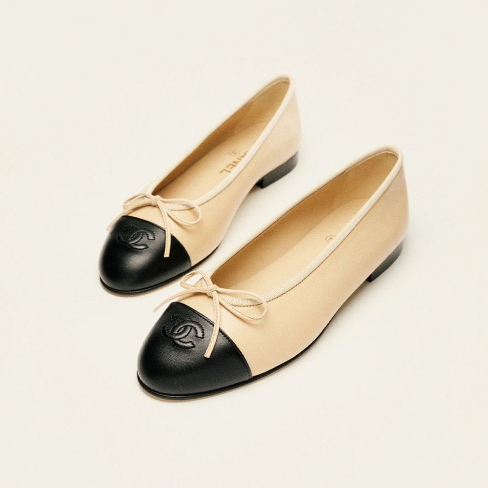 Chanel ballet flats Lambskin 
Beige & Black 38.5